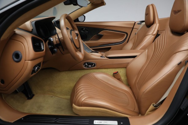 Used 2020 Aston Martin DB11 Volante for sale $175,900 at Alfa Romeo of Westport in Westport CT 06880 21