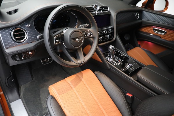Used 2022 Bentley Bentayga V8 First Edition for sale $229,900 at Alfa Romeo of Westport in Westport CT 06880 12