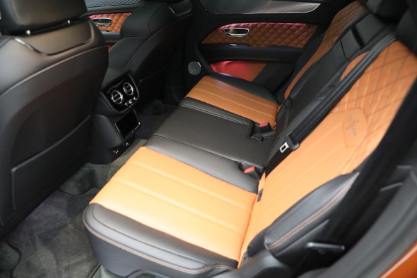 Used 2022 Bentley Bentayga V8 First Edition for sale $229,900 at Alfa Romeo of Westport in Westport CT 06880 23