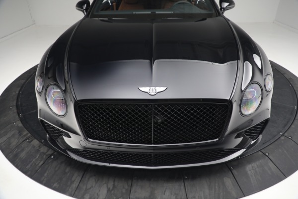 Used 2022 Bentley Continental GT V8 for sale Call for price at Alfa Romeo of Westport in Westport CT 06880 11