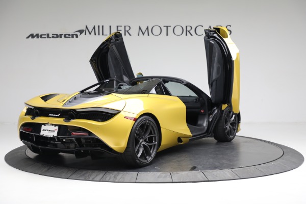 Used 2020 McLaren 720S Spider for sale Sold at Alfa Romeo of Westport in Westport CT 06880 16