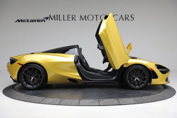 Used 2020 McLaren 720S Spider for sale Sold at Alfa Romeo of Westport in Westport CT 06880 17