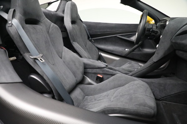 Used 2020 McLaren 720S Spider for sale $309,900 at Alfa Romeo of Westport in Westport CT 06880 28