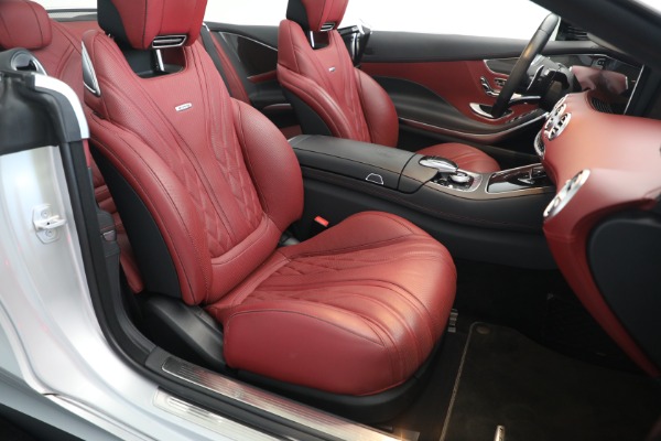 Used 2018 Mercedes-Benz S-Class AMG S 63 for sale $105,900 at Alfa Romeo of Westport in Westport CT 06880 19