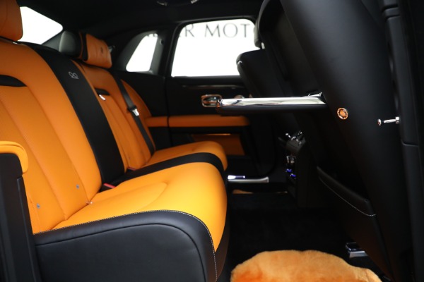 Used 2023 Rolls-Royce Black Badge Ghost for sale $319,900 at Alfa Romeo of Westport in Westport CT 06880 25