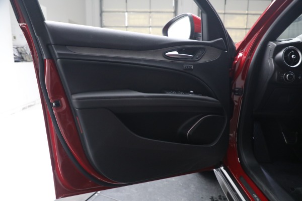 New 2023 Alfa Romeo Stelvio Ti for sale $53,845 at Alfa Romeo of Westport in Westport CT 06880 20