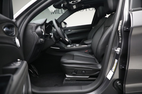 New 2023 Alfa Romeo Stelvio Ti for sale $55,655 at Alfa Romeo of Westport in Westport CT 06880 12