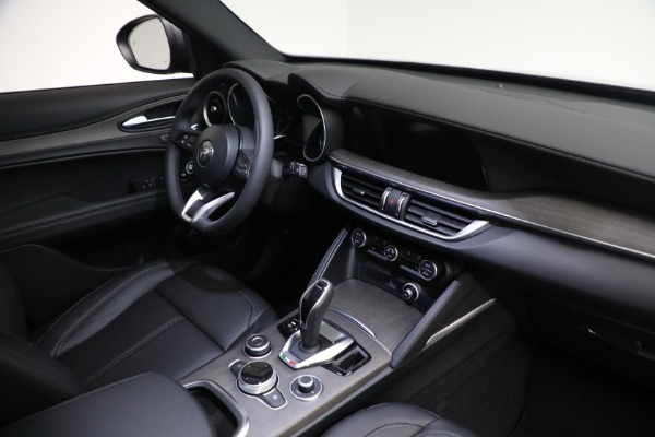 New 2023 Alfa Romeo Stelvio Ti for sale $55,655 at Alfa Romeo of Westport in Westport CT 06880 18