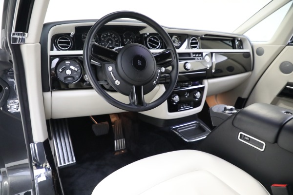 Used 2012 Rolls-Royce Phantom Coupe for sale $195,900 at Alfa Romeo of Westport in Westport CT 06880 10
