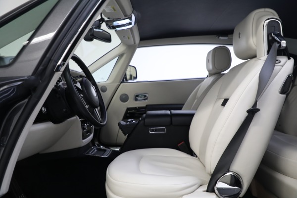 Used 2012 Rolls-Royce Phantom Coupe for sale $195,900 at Alfa Romeo of Westport in Westport CT 06880 11