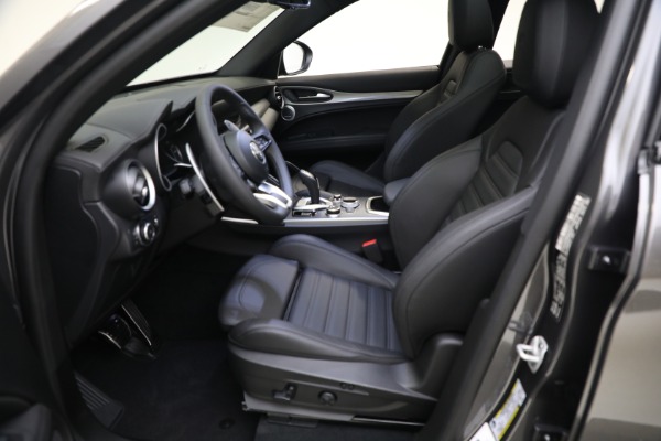 New 2023 Alfa Romeo Stelvio Veloce for sale $59,225 at Alfa Romeo of Westport in Westport CT 06880 18