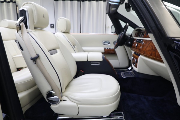 Used 2011 Rolls-Royce Phantom Drophead Coupe for sale Sold at Alfa Romeo of Westport in Westport CT 06880 25