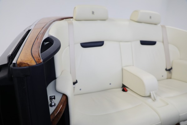 Used 2011 Rolls-Royce Phantom Drophead Coupe for sale $209,900 at Alfa Romeo of Westport in Westport CT 06880 27