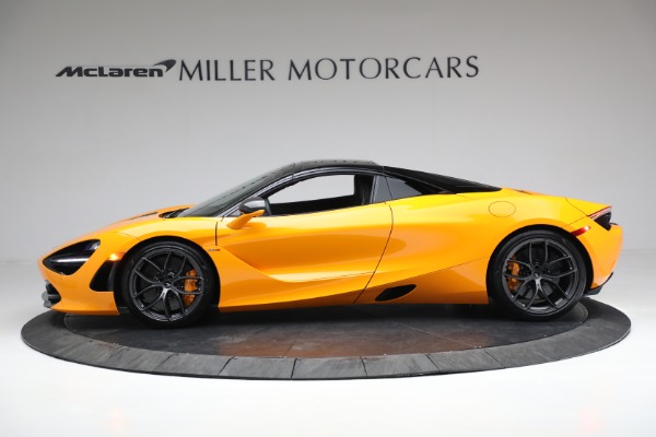 New 2022 McLaren 720S Spider Performance for sale $377,370 at Alfa Romeo of Westport in Westport CT 06880 22