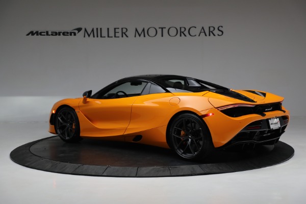 New 2022 McLaren 720S Spider Performance for sale $377,370 at Alfa Romeo of Westport in Westport CT 06880 23