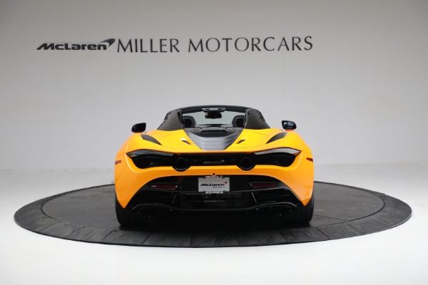 New 2022 McLaren 720S Spider Performance for sale $377,370 at Alfa Romeo of Westport in Westport CT 06880 5