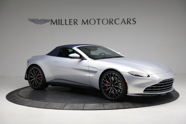 Used 2023 Aston Martin Vantage Roadster for sale Sold at Alfa Romeo of Westport in Westport CT 06880 16