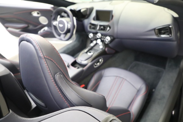 New 2023 Aston Martin Vantage for sale $213,186 at Alfa Romeo of Westport in Westport CT 06880 26