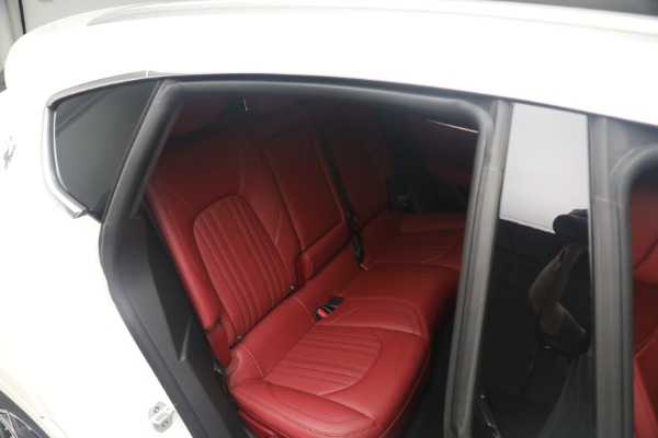 New 2023 Maserati Levante GT for sale $87,270 at Alfa Romeo of Westport in Westport CT 06880 24