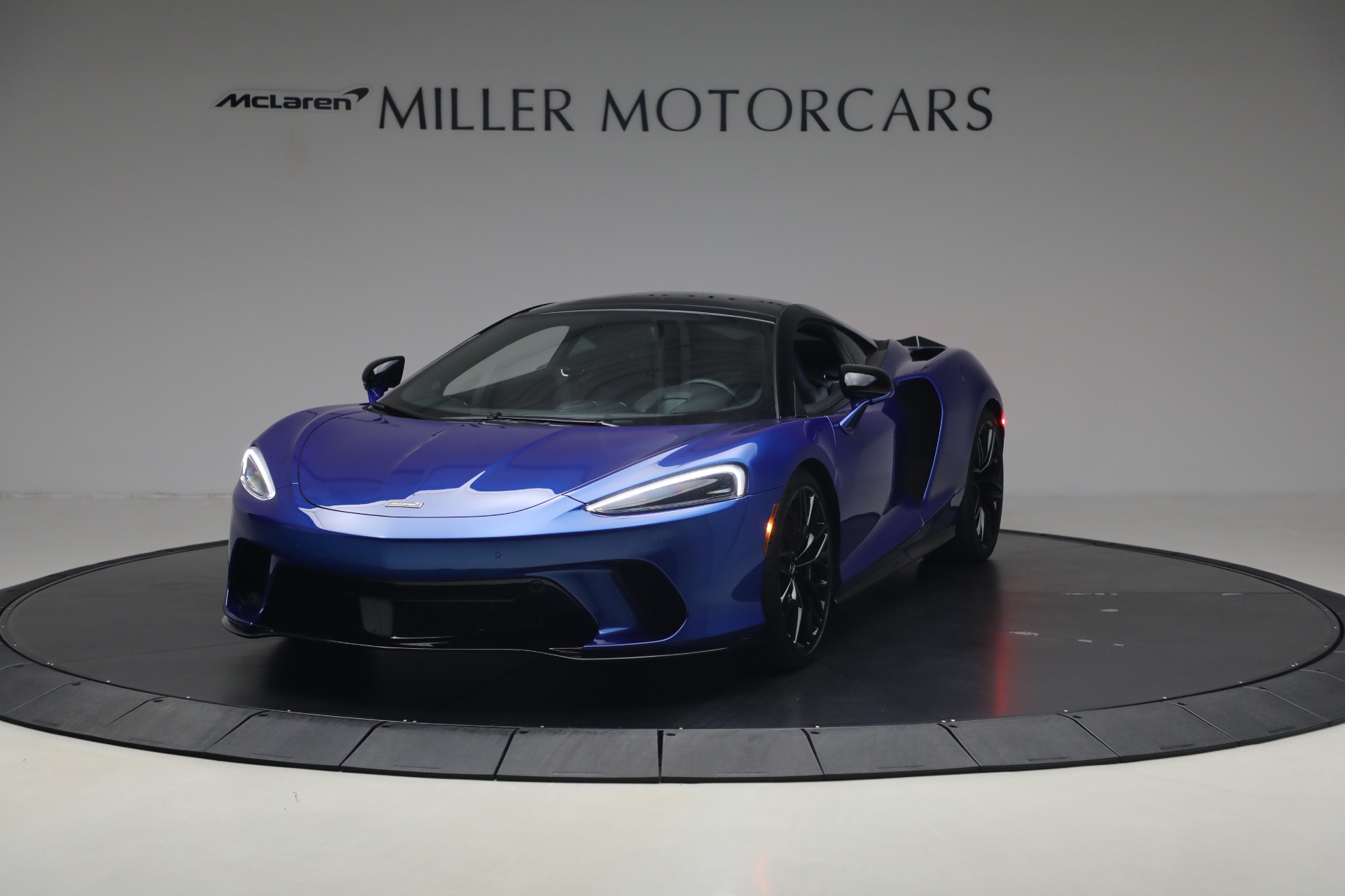 Used 2023 McLaren GT Luxe for sale $173,900 at Alfa Romeo of Westport in Westport CT 06880 1