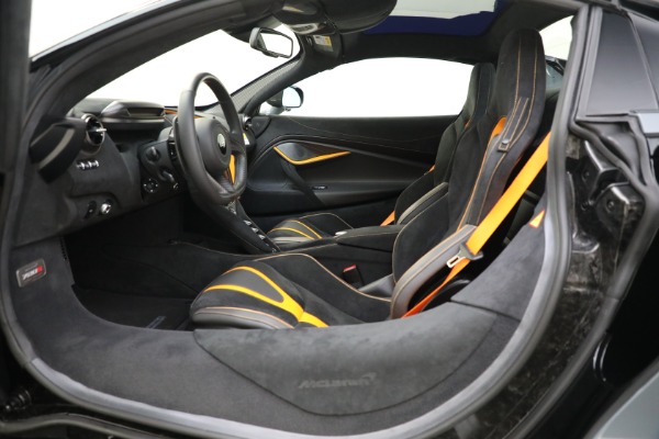 New 2022 McLaren 720S Spider Performance for sale $393,270 at Alfa Romeo of Westport in Westport CT 06880 18