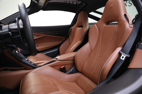 Used 2018 McLaren 720S Luxury for sale $264,900 at Alfa Romeo of Westport in Westport CT 06880 27