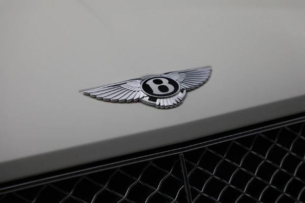 Used 2021 Bentley Bentayga Hybrid Hybrid for sale Call for price at Alfa Romeo of Westport in Westport CT 06880 14
