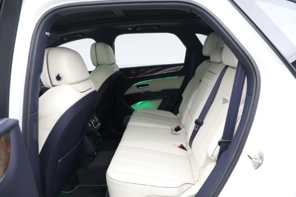 Used 2021 Bentley Bentayga Hybrid Hybrid for sale Call for price at Alfa Romeo of Westport in Westport CT 06880 21