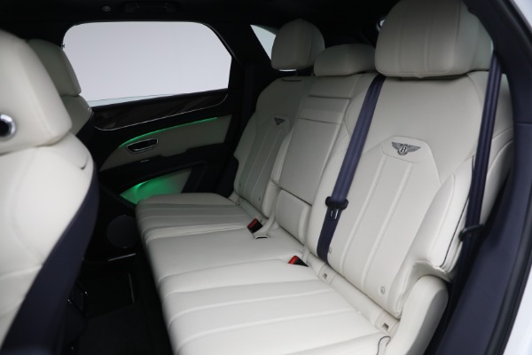Used 2021 Bentley Bentayga Hybrid Hybrid for sale Call for price at Alfa Romeo of Westport in Westport CT 06880 22