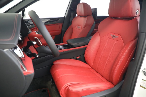 New 2023 Bentley Bentayga EWB V8 for sale $273,455 at Alfa Romeo of Westport in Westport CT 06880 25