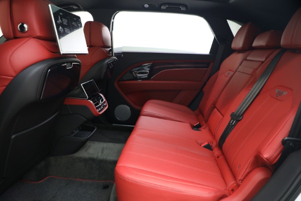 New 2023 Bentley Bentayga EWB V8 for sale $273,455 at Alfa Romeo of Westport in Westport CT 06880 27