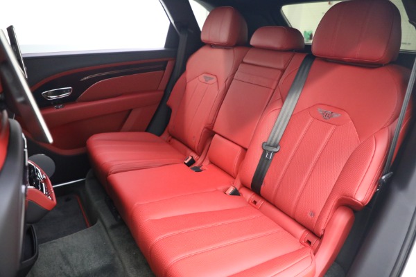 New 2023 Bentley Bentayga EWB V8 for sale $273,455 at Alfa Romeo of Westport in Westport CT 06880 28