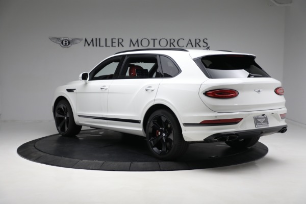 New 2023 Bentley Bentayga EWB V8 for sale $273,455 at Alfa Romeo of Westport in Westport CT 06880 8