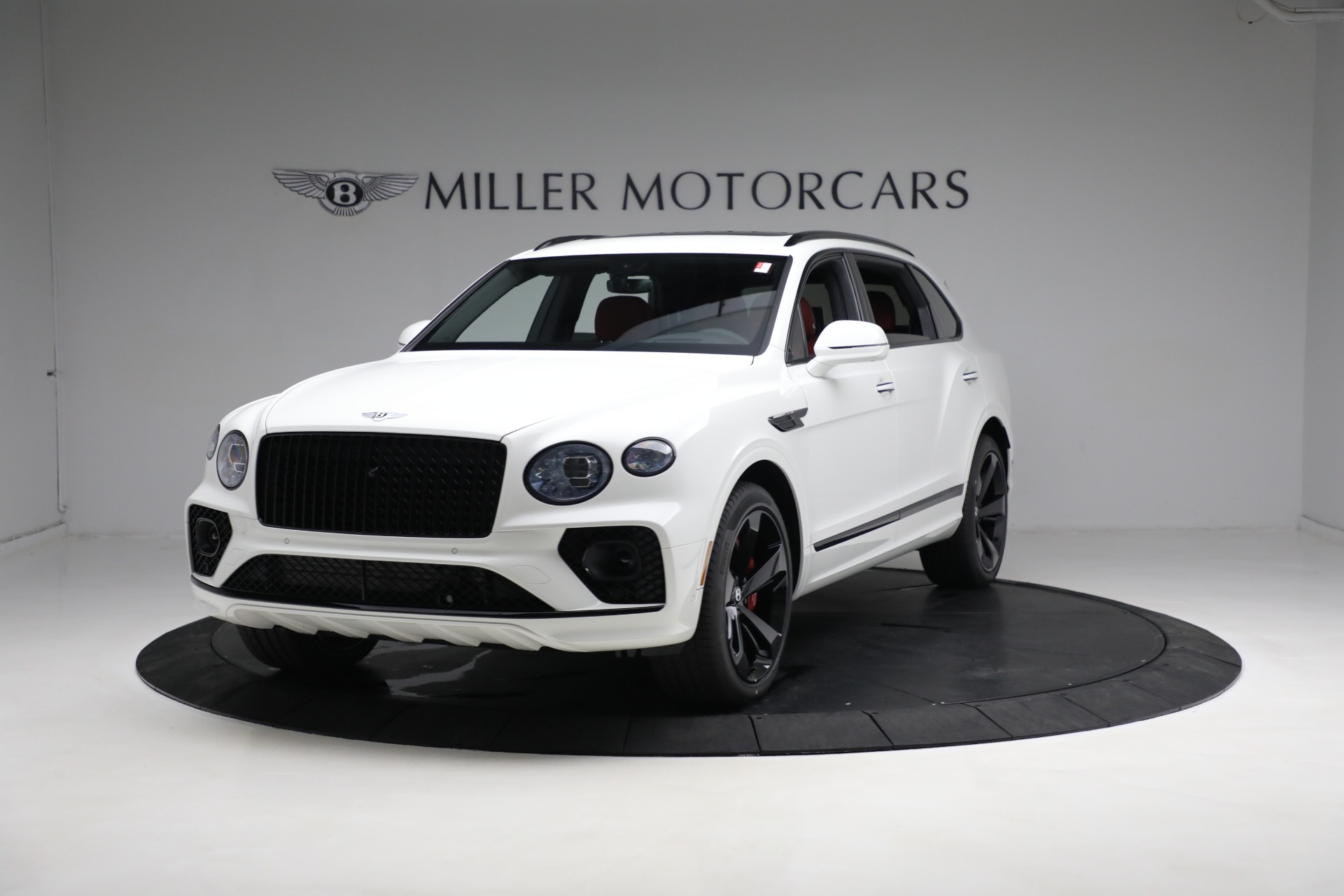 New 2023 Bentley Bentayga EWB V8 for sale $273,455 at Alfa Romeo of Westport in Westport CT 06880 1