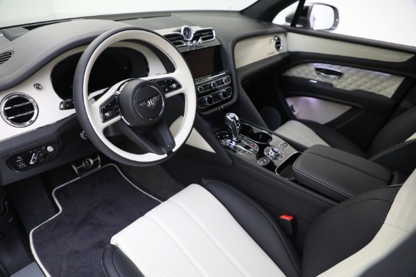 New 2023 Bentley Bentayga V8 Azure for sale $263,320 at Alfa Romeo of Westport in Westport CT 06880 16