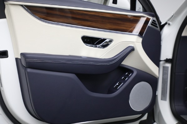 New 2023 Bentley Flying Spur Hybrid for sale $244,610 at Alfa Romeo of Westport in Westport CT 06880 15