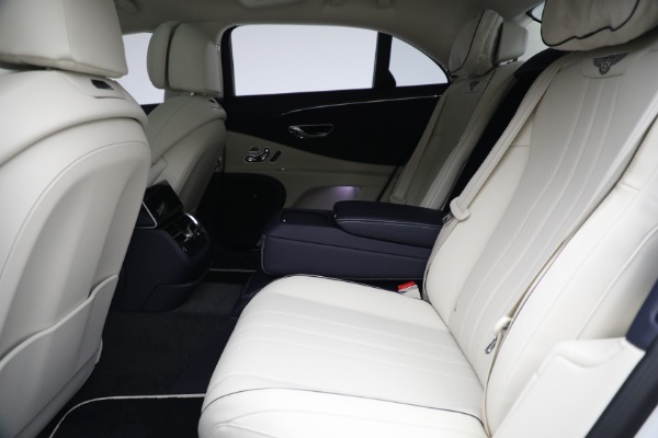 New 2023 Bentley Flying Spur Hybrid for sale $244,610 at Alfa Romeo of Westport in Westport CT 06880 25