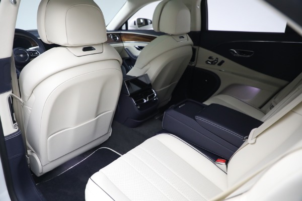 New 2023 Bentley Flying Spur Hybrid for sale $244,610 at Alfa Romeo of Westport in Westport CT 06880 26