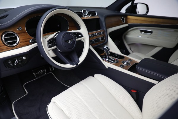 Used 2023 Bentley Bentayga EWB Azure for sale $179,900 at Alfa Romeo of Westport in Westport CT 06880 19