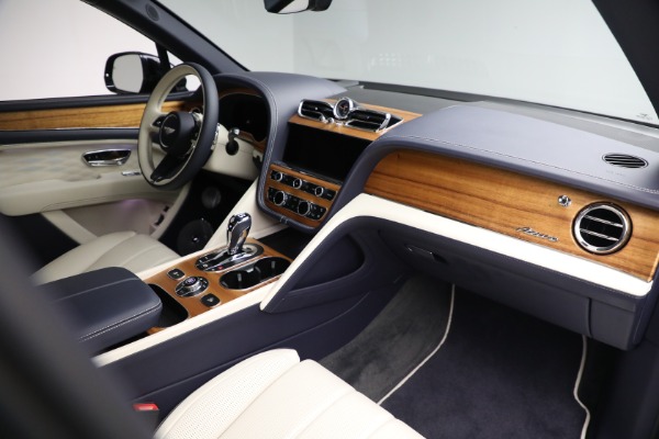 Used 2023 Bentley Bentayga EWB Azure for sale $179,900 at Alfa Romeo of Westport in Westport CT 06880 23