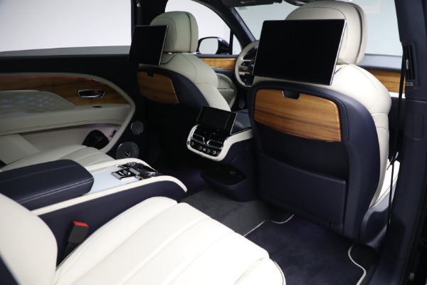 Used 2023 Bentley Bentayga EWB Azure for sale $179,900 at Alfa Romeo of Westport in Westport CT 06880 27