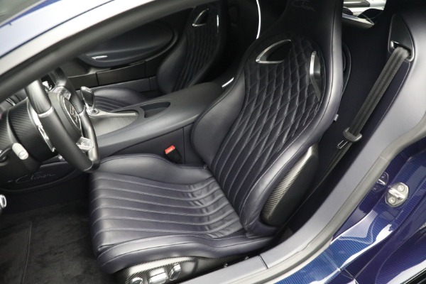 Used 2018 Bugatti Chiron for sale $3,475,000 at Alfa Romeo of Westport in Westport CT 06880 24