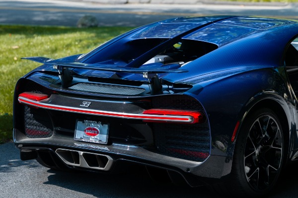 Used 2018 Bugatti Chiron for sale $3,475,000 at Alfa Romeo of Westport in Westport CT 06880 7