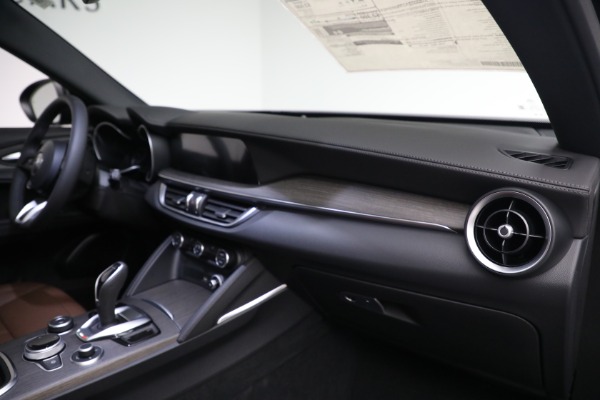 New 2023 Alfa Romeo Stelvio Ti for sale $59,255 at Alfa Romeo of Westport in Westport CT 06880 10