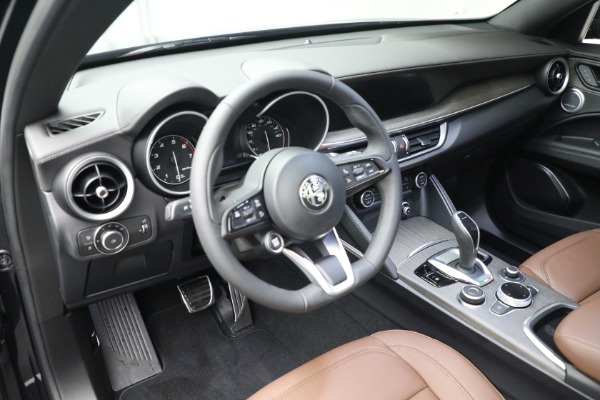 New 2023 Alfa Romeo Stelvio Ti for sale $59,255 at Alfa Romeo of Westport in Westport CT 06880 16