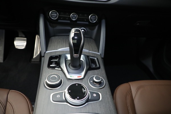 New 2023 Alfa Romeo Stelvio Ti for sale $59,255 at Alfa Romeo of Westport in Westport CT 06880 17