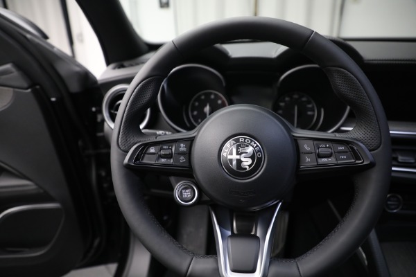 New 2023 Alfa Romeo Stelvio Ti for sale $59,255 at Alfa Romeo of Westport in Westport CT 06880 18
