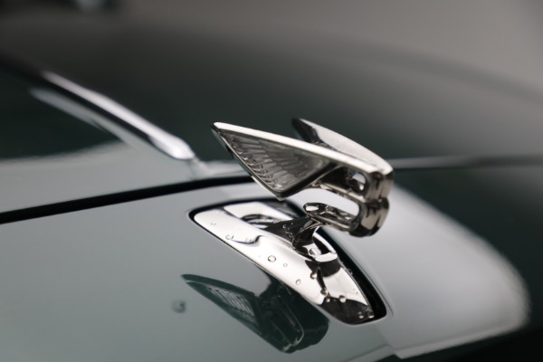 New 2022 Bentley Flying Spur Hybrid for sale $238,900 at Alfa Romeo of Westport in Westport CT 06880 16