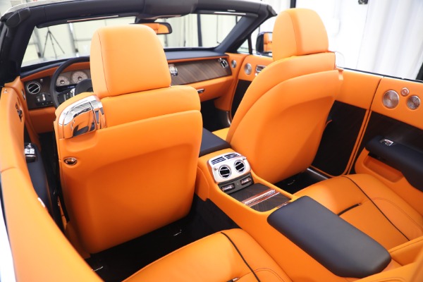 Used 2017 Rolls-Royce Dawn for sale Sold at Alfa Romeo of Westport in Westport CT 06880 20