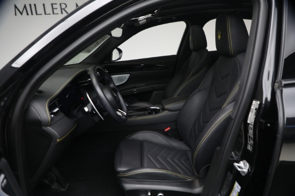 Used 2023 Maserati Grecale Modena for sale $46,900 at Alfa Romeo of Westport in Westport CT 06880 14